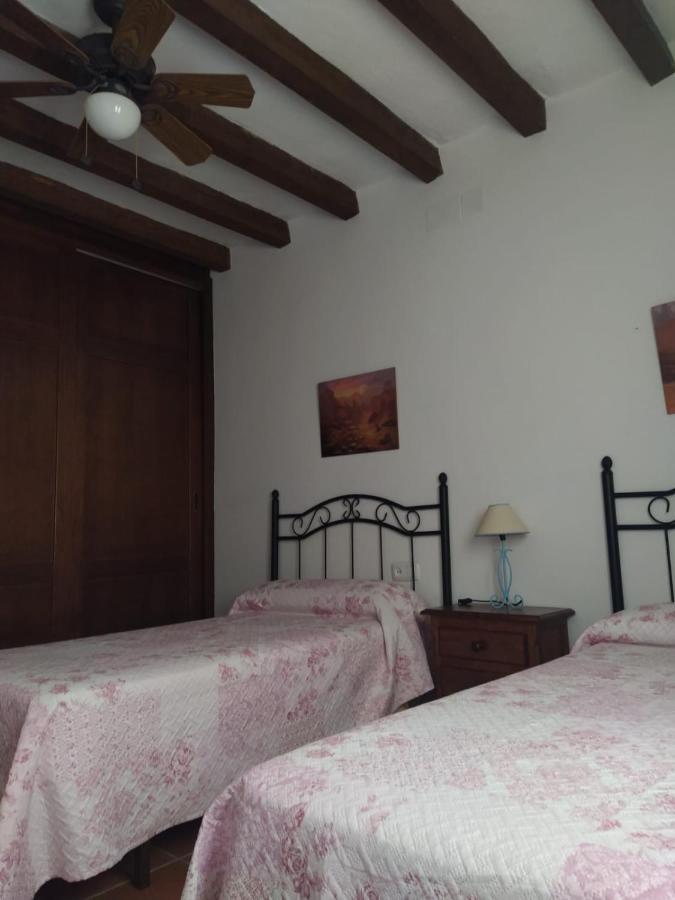 Luque Casa Rural Alamillo מראה חיצוני תמונה